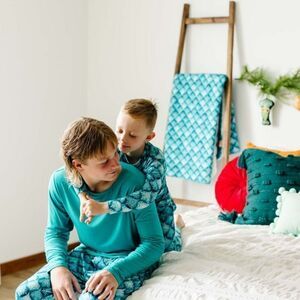 musethreads TEAL MEN'S LONG SLEEVE LOUNGE CREW Size M in Teal NWT